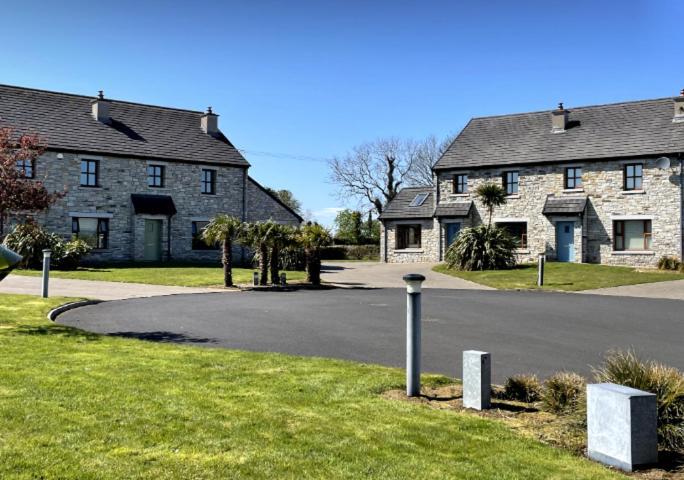 Donegal Boardwalk Resort Carrigart Exterior foto